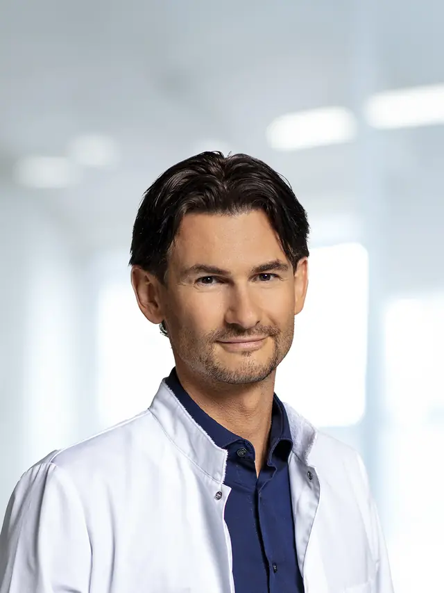 Dr. Daniel Wallerstorfer